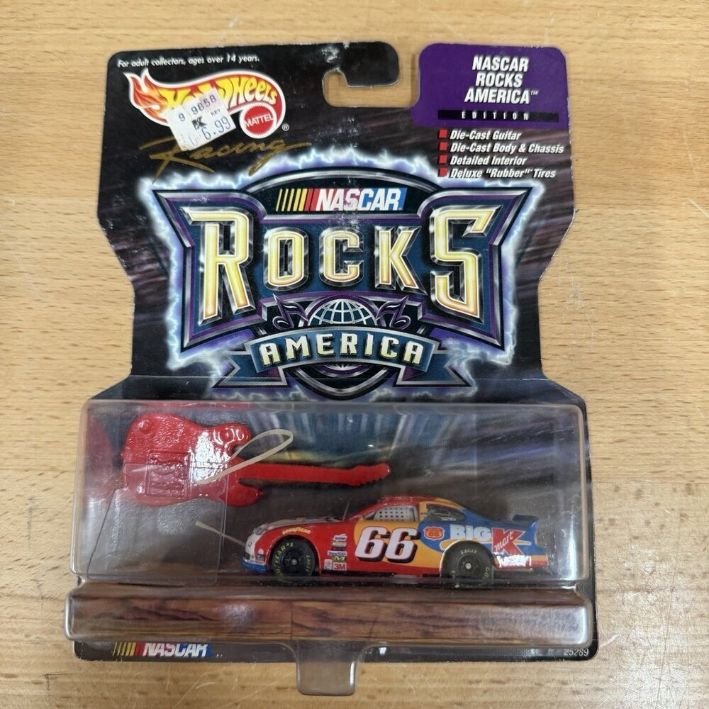 Hot Wheels Racing NASCAR Rocks America #66 Darrell Waltrip K-Mart w/Guitar 1999
